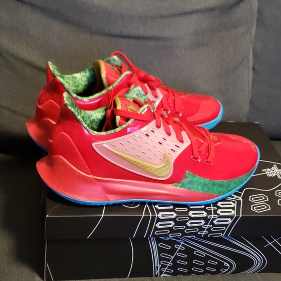 Nike Shoes | Kyrie Low 2 Mr Krabs Spongebob Collection Size 4 | Poshmark